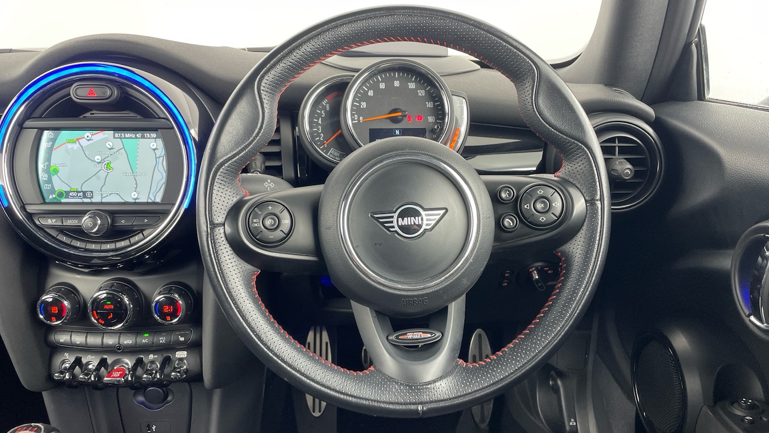 Used MINI Convertible 2019 for sale - 76564922: Photo 5