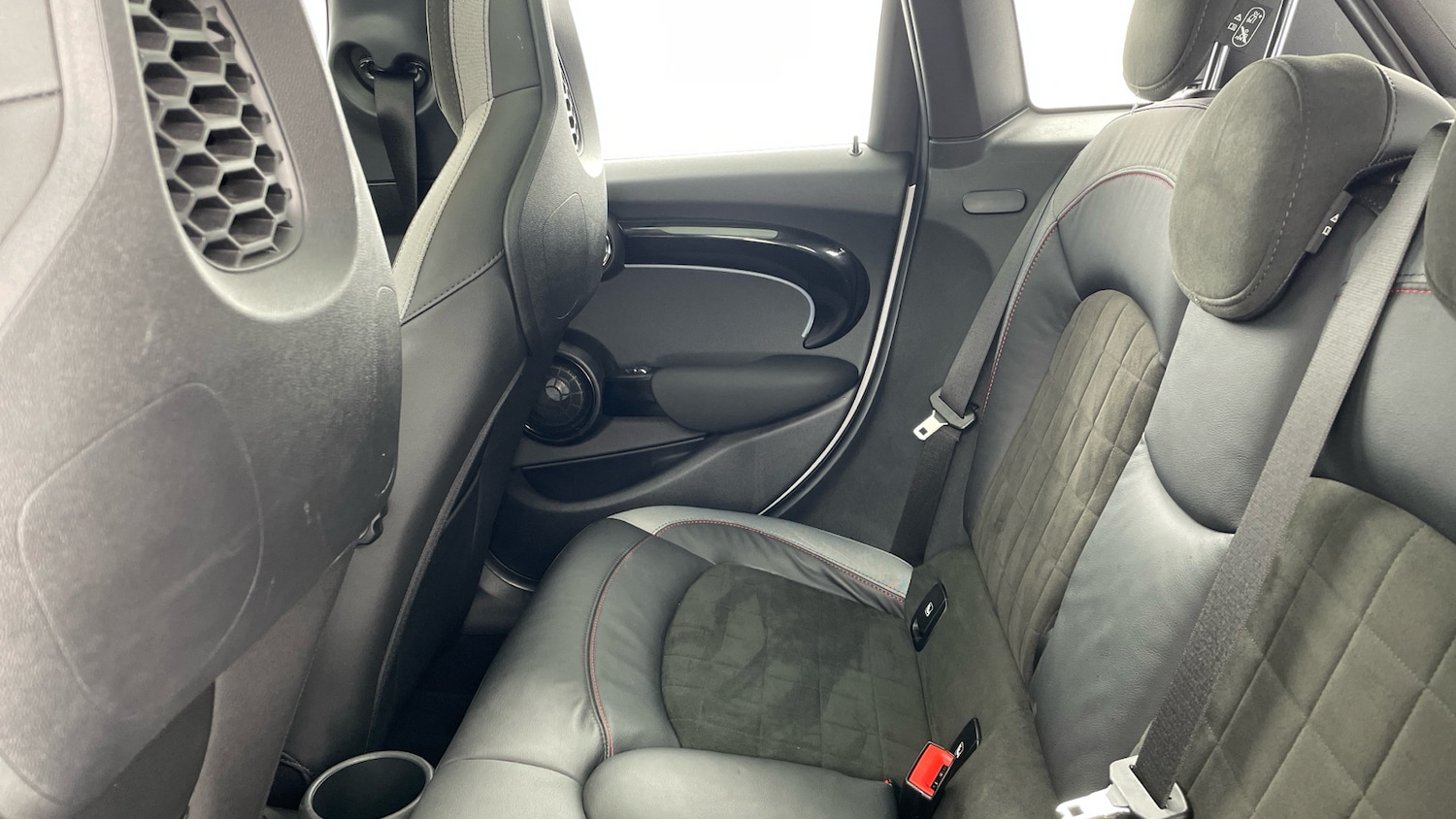 Used MINI Hatch 2023 for sale - 77435577: Photo 12