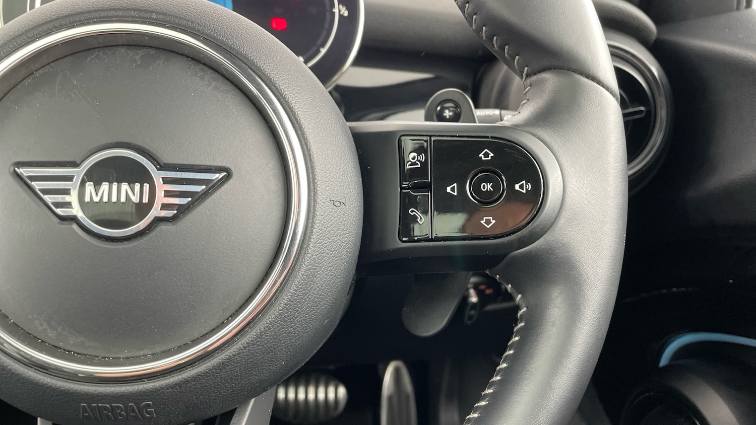 Used MINI Hatch 2023 for sale - 77435577: Photo 18