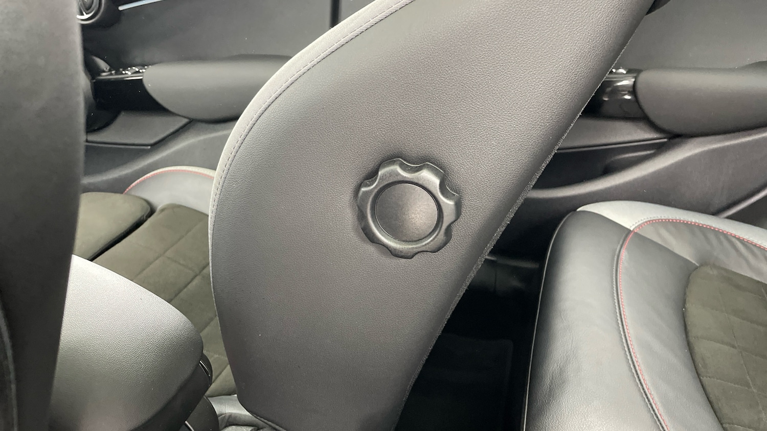 Used MINI Hatch 2023 for sale - 77435577: Photo 35