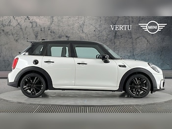 Used MINI Hatch 2023 for sale - 77435577: Photo