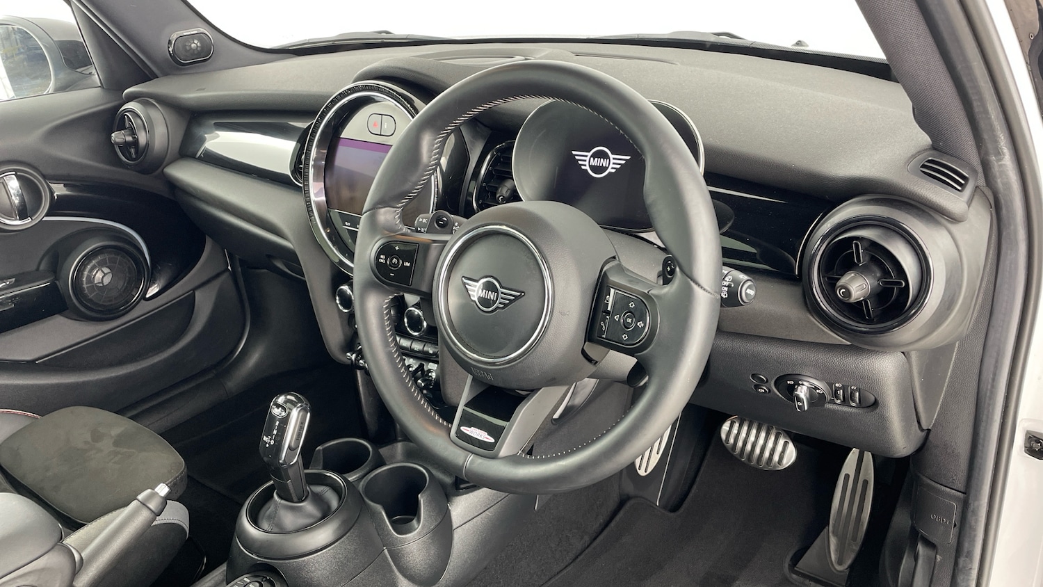 Used MINI Hatch 2023 for sale - 77435577: Photo 6