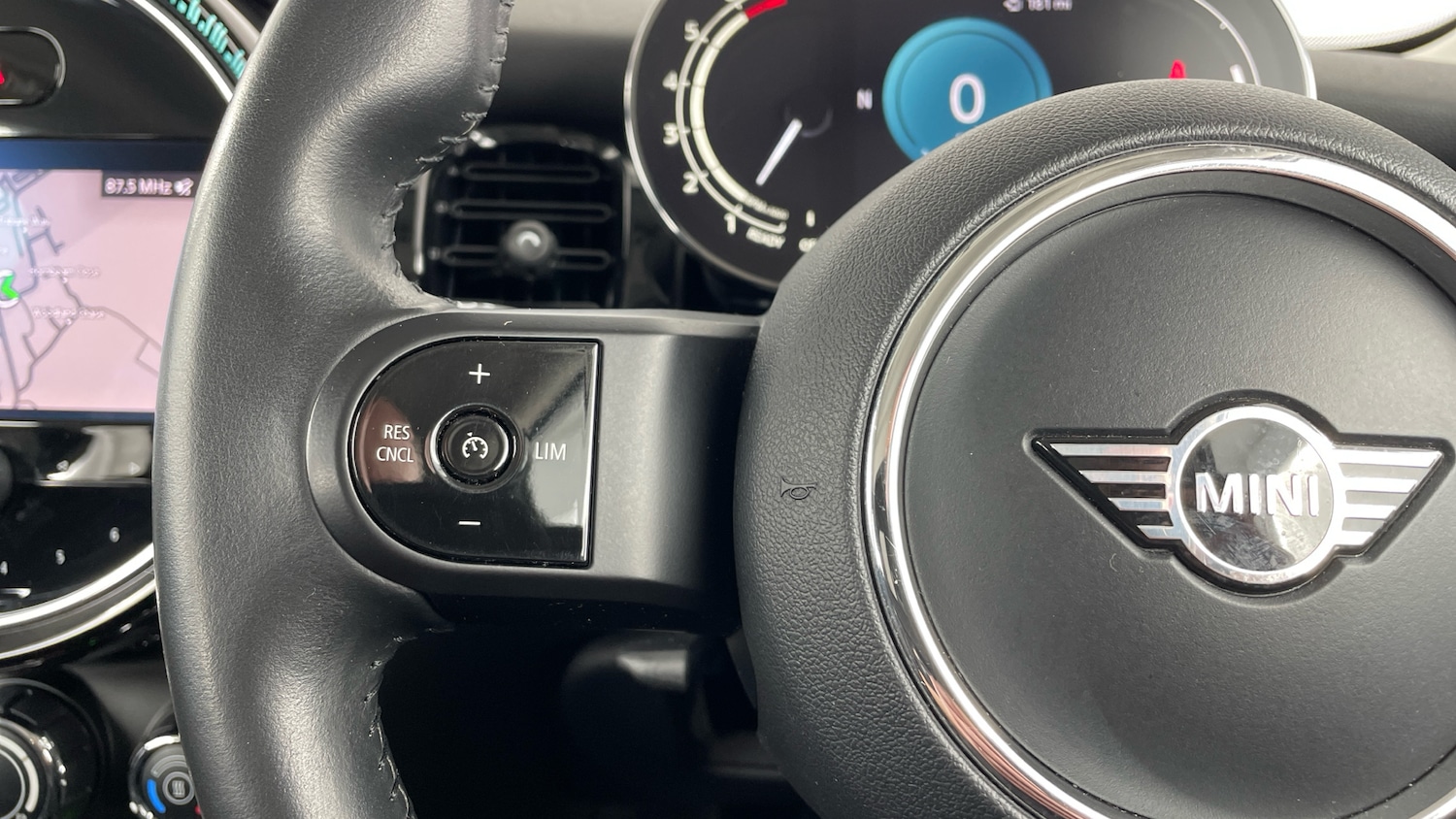 Used MINI Hatch 2021 for sale - 76974162: Photo 17