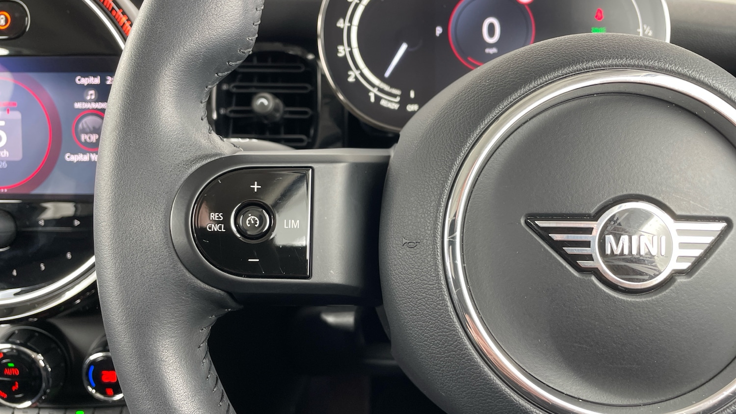 Used MINI Hatch 2022 for sale - 77763313: Photo 17