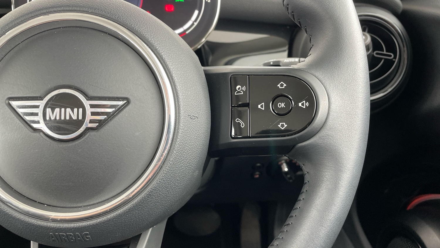 Used MINI Hatch 2022 for sale - 77763313: Photo 18