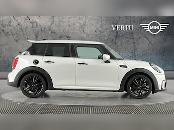 Used MINI Hatch 2023 for sale - 79322282: Photo