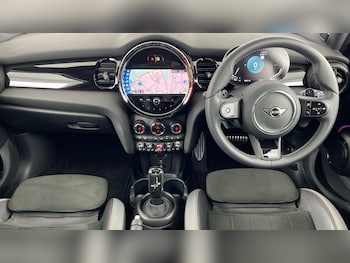 Used MINI Hatch 2023 for sale - 79322282: Photo