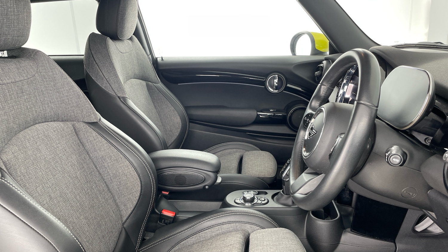 Used MINI Hatch 2021 for sale - 77776180: Photo 11