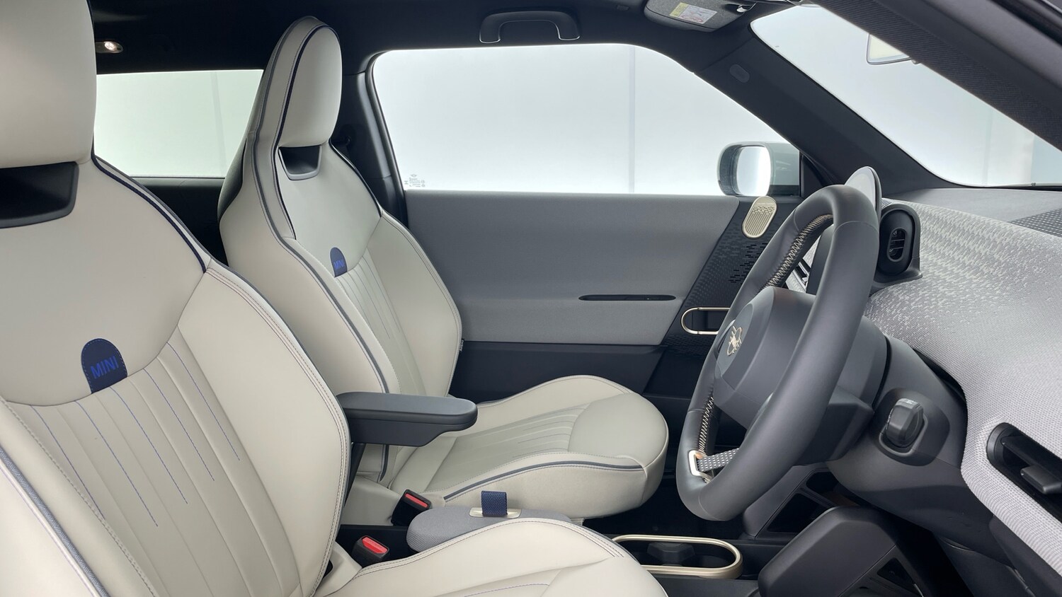 Used MINI Cooper 2025 for sale - 76430714: Photo 11