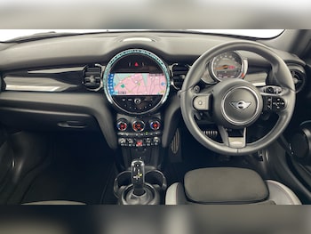 Used MINI Hatch 2021 for sale - 79017080: Photo