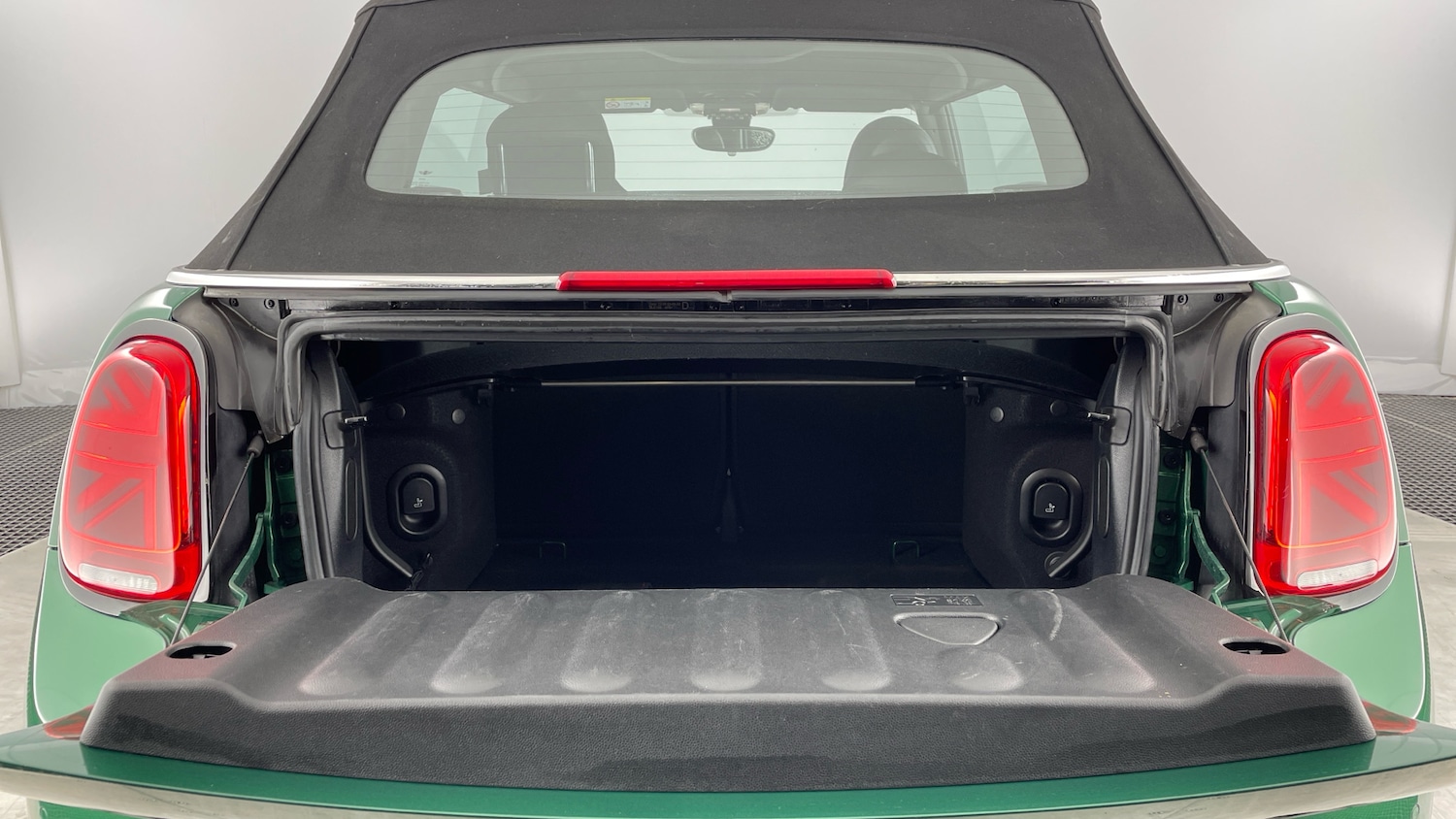 Used MINI Convertible 2024 for sale - 77125619: Photo 13