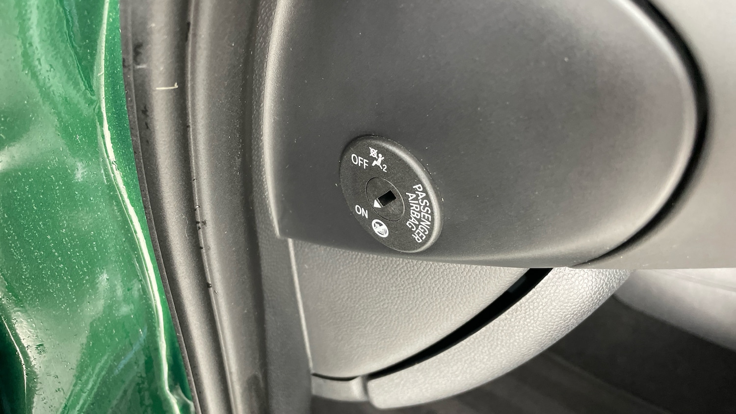 Used MINI Convertible 2024 for sale - 77125619: Photo 30