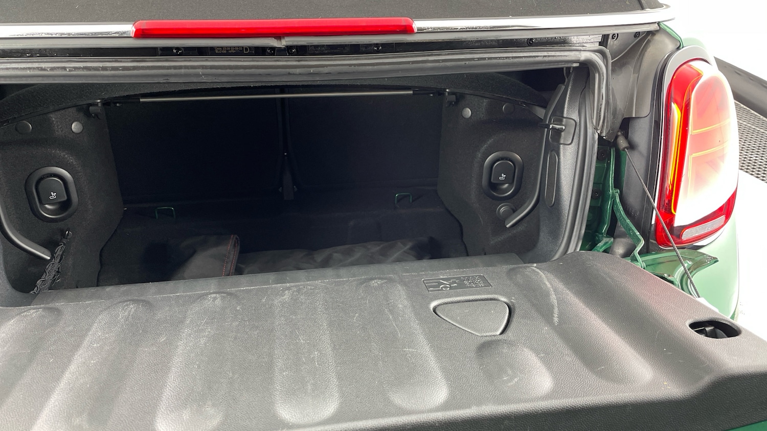 Used MINI Convertible 2024 for sale - 77125619: Photo 39