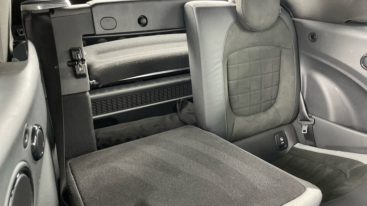 Used MINI Convertible 2024 for sale - 77125619: Photo 49