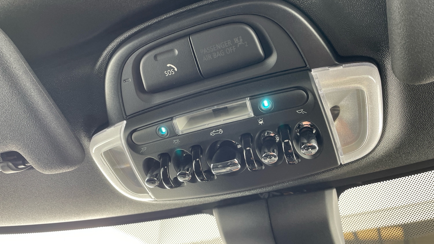 Used MINI Convertible 2024 for sale - 77125619: Photo 68