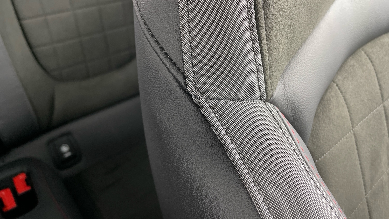 Used MINI Convertible 2024 for sale - 77125619: Photo 70