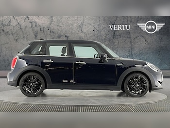 Used MINI Hatch 2024 for sale - 78420079: Photo