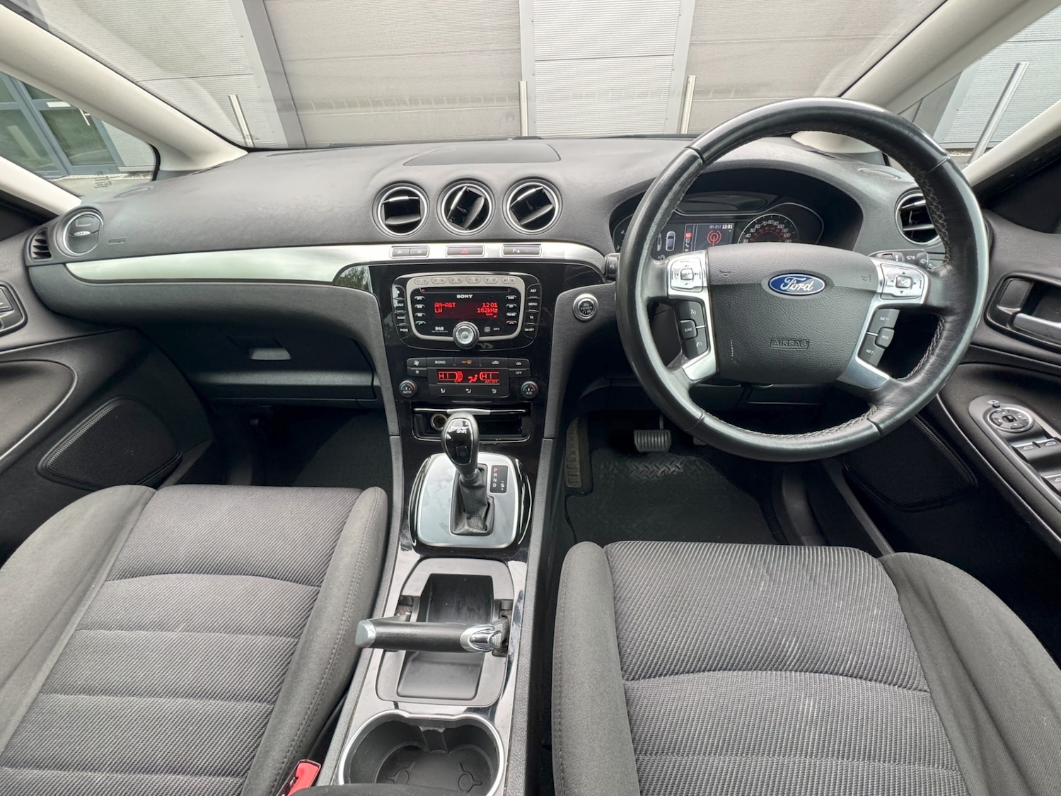 Used Ford S-Max 2014 for sale - 76170972: Photo 16