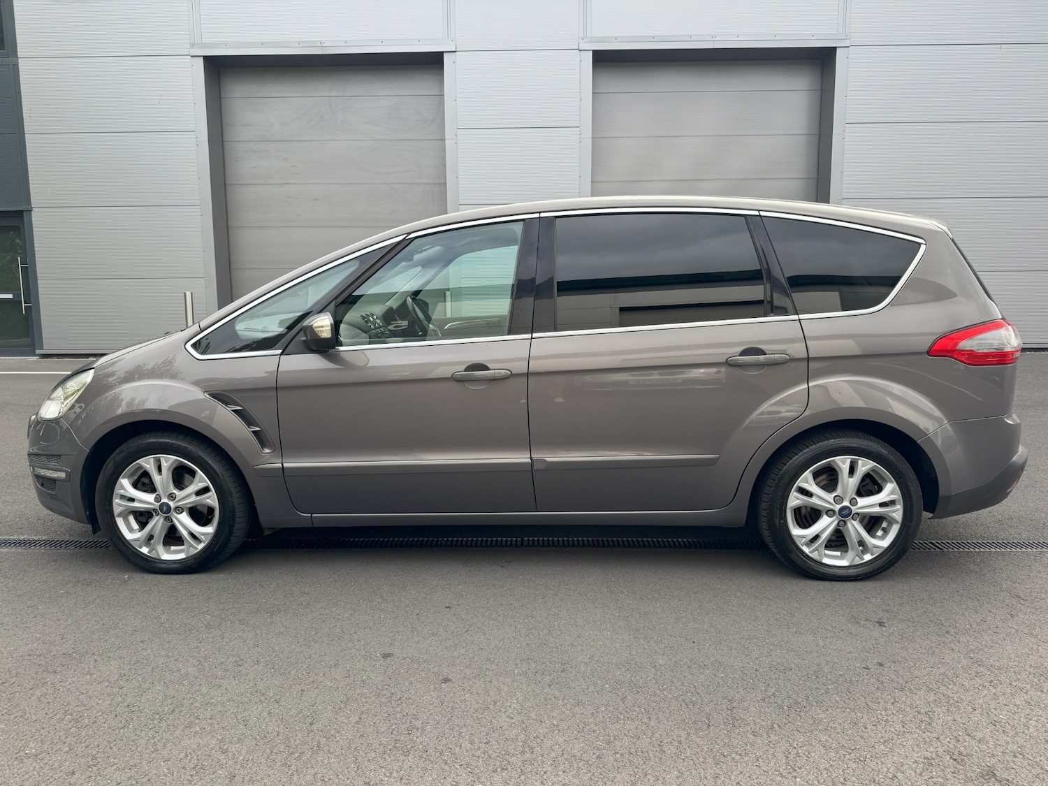 Used Ford S-Max 2014 for sale - 76170972: Photo 5