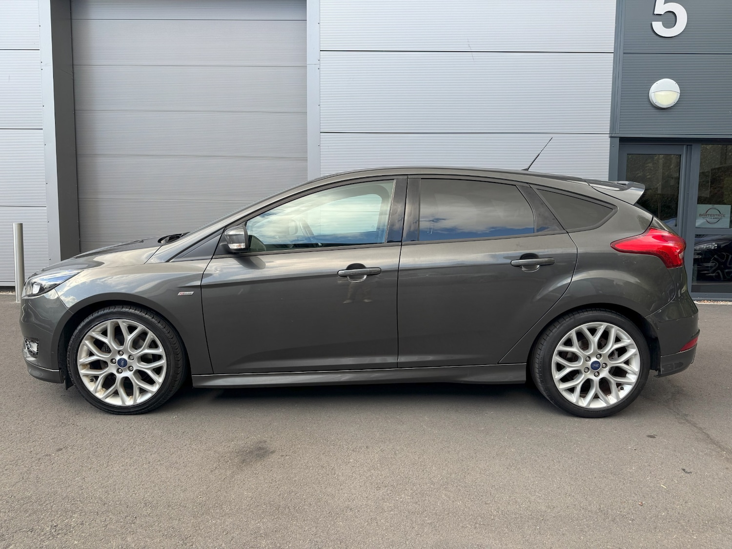 Vehicle 5