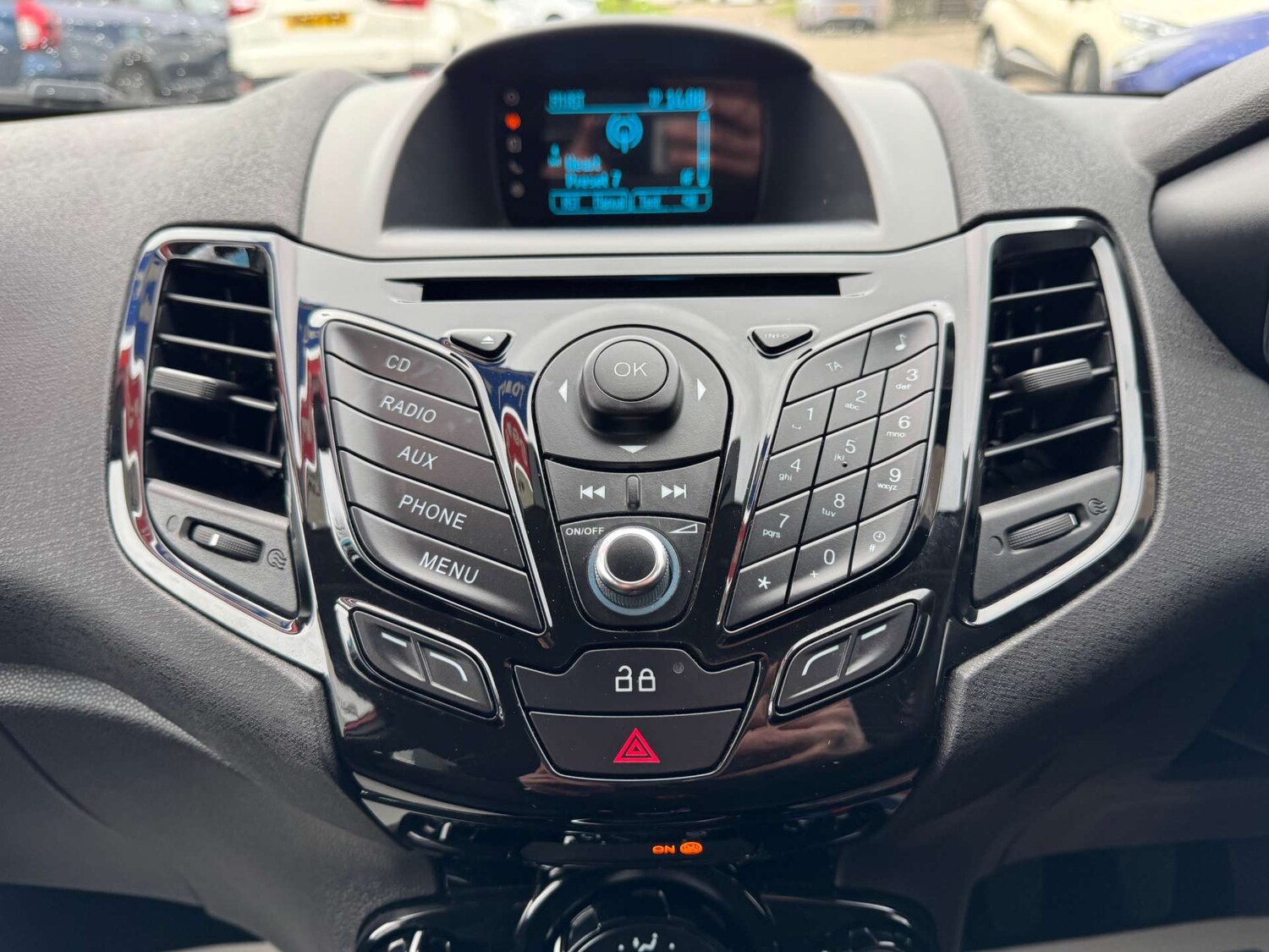 Used Ford Fiesta 2014 for sale - 77603964: Photo 42