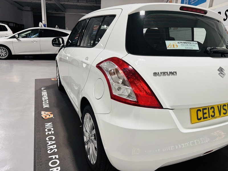 Used Suzuki Swift 2013 for sale - 76126053: Photo 10