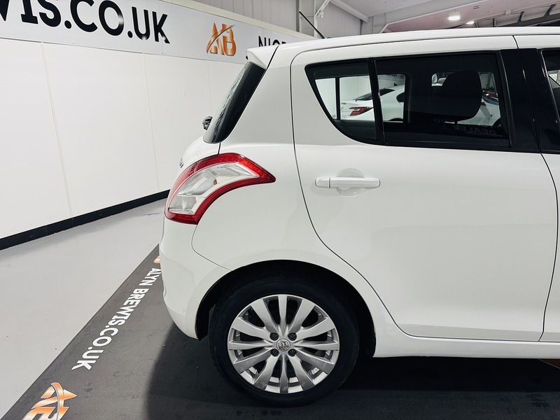 Used Suzuki Swift 2013 for sale - 76126053: Photo 11