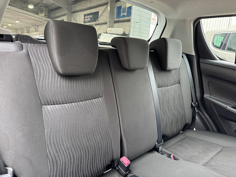 Used Suzuki Swift 2013 for sale - 76126053: Photo 31