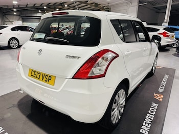 Used Suzuki Swift 2013 for sale - 76126053: Photo