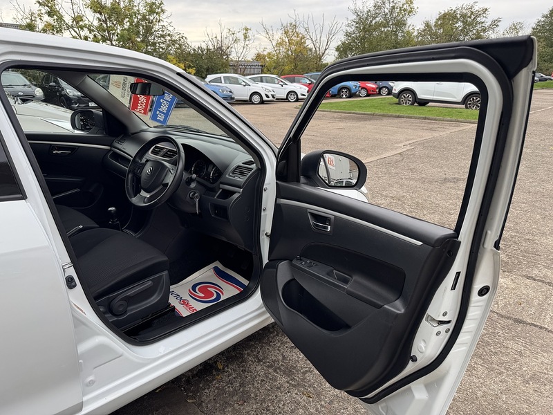 Used Suzuki Swift 2013 for sale - 76126053: Photo 50