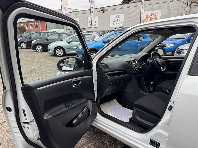 Used Suzuki Swift 2013 for sale - 76126053: Photo 51