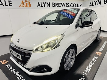 Used Peugeot 208 2015 for sale - 75616607: Photo