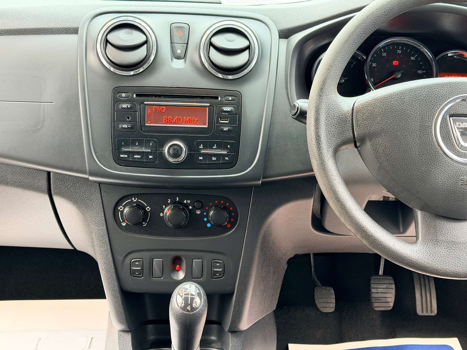 Used Dacia Sandero 2016 for sale - 77487307: Photo 35