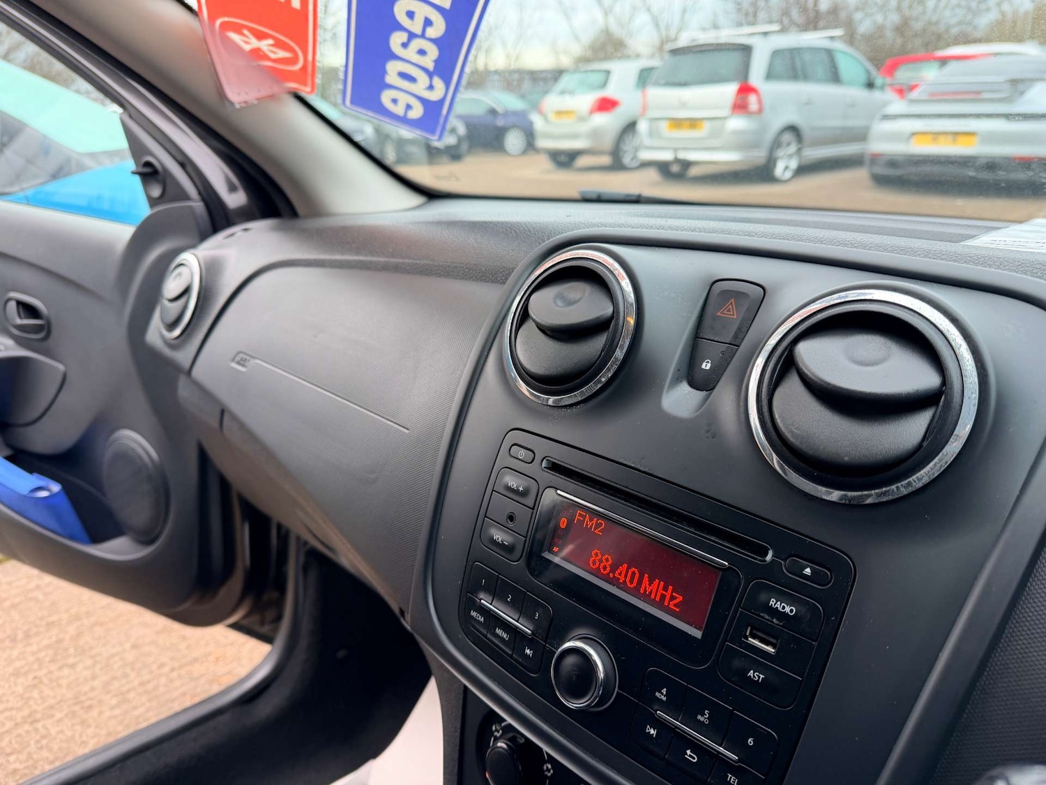 Used Dacia Sandero 2016 for sale - 77487307: Photo 47