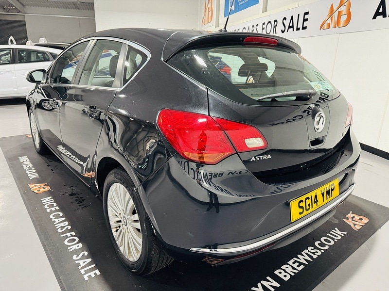 Used Vauxhall Astra 2014 for sale - 76542872: Photo 5