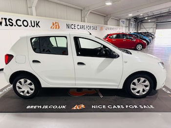 Used Dacia Sandero 2019 for sale - 78297029: Photo