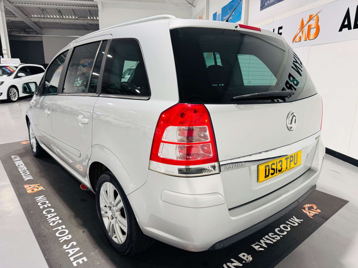 Used Vauxhall Zafira 2013 for sale - 78000723: Photo 5