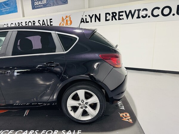 Used Vauxhall Astra 2010 for sale - 76181996: Photo 12