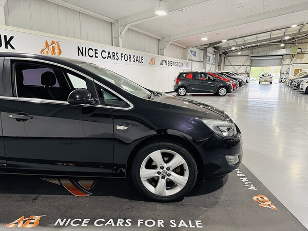 Used Vauxhall Astra 2010 for sale - 76181996: Photo 19