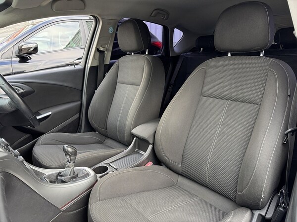 Used Vauxhall Astra 2010 for sale - 76181996: Photo 25