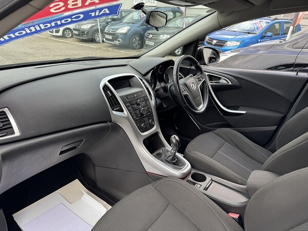 Used Vauxhall Astra 2010 for sale - 76181996: Photo 27