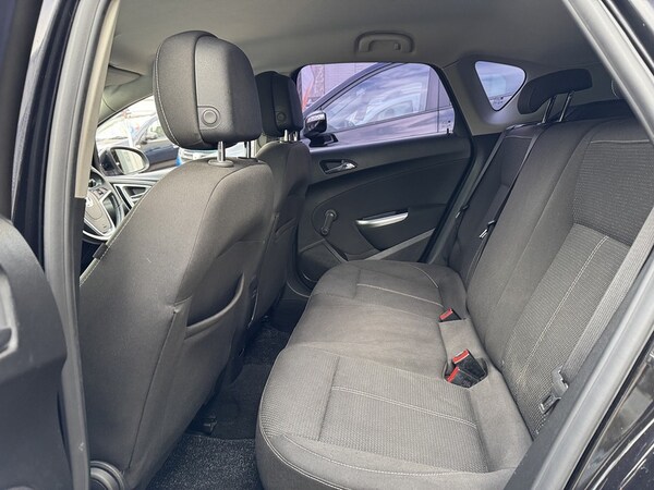 Used Vauxhall Astra 2010 for sale - 76181996: Photo 29