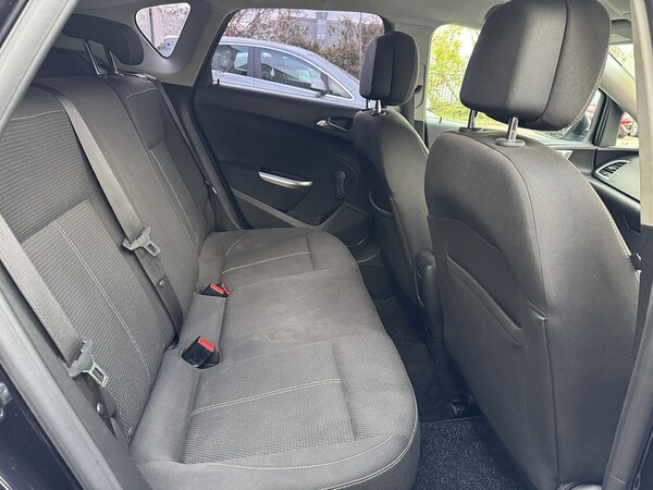 Used Vauxhall Astra 2010 for sale - 76181996: Photo 30