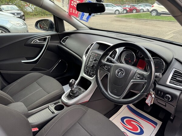 Used Vauxhall Astra 2010 for sale - 76181996: Photo 34