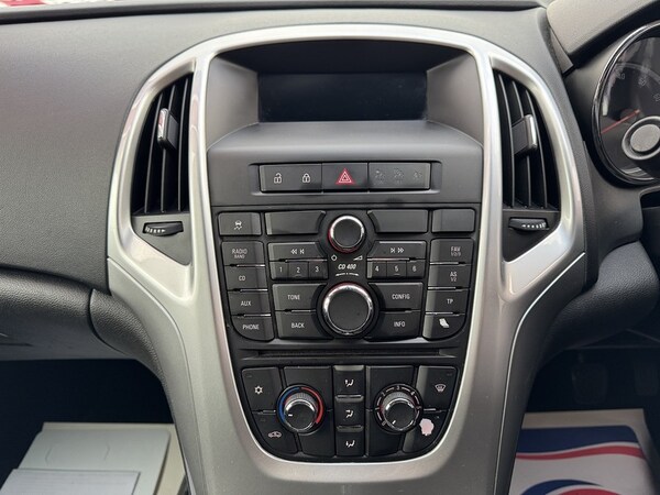 Used Vauxhall Astra 2010 for sale - 76181996: Photo 42