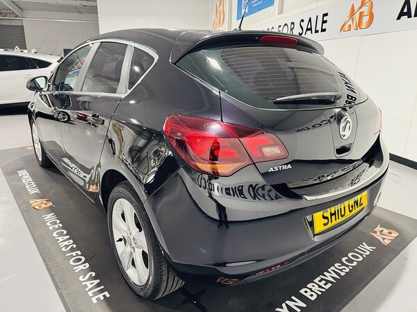 Used Vauxhall Astra 2010 for sale - 76181996: Photo 5
