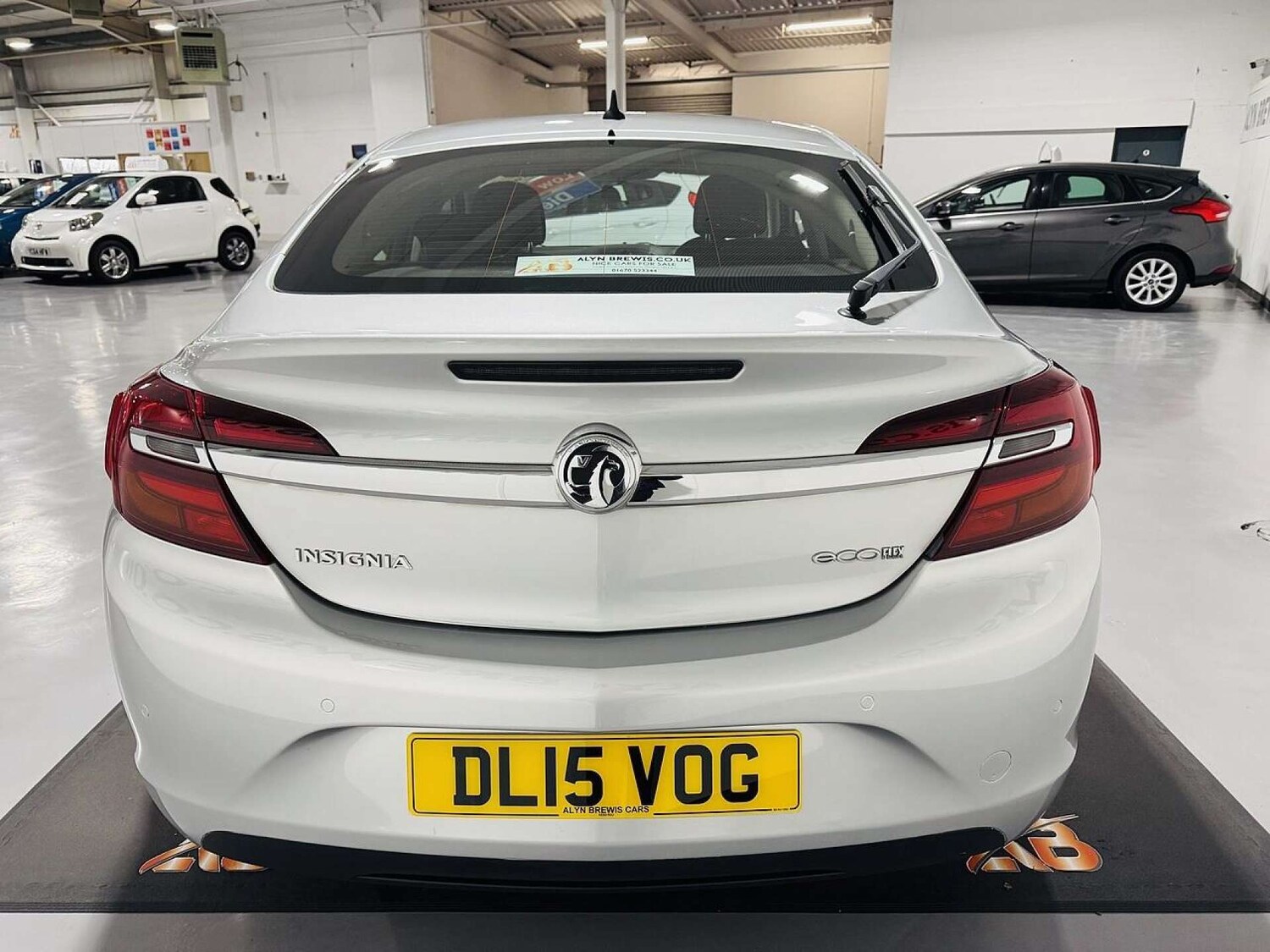 Used Vauxhall Insignia 2015 for sale - 77487278: Photo 13