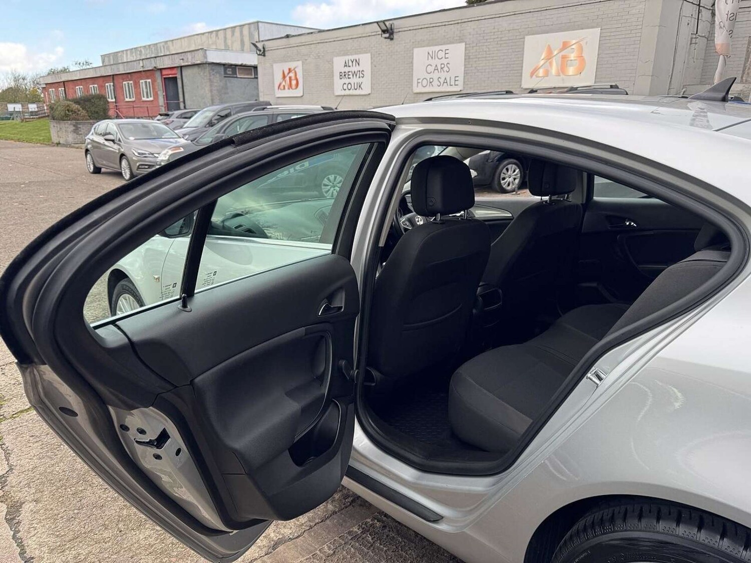 Used Vauxhall Insignia 2015 for sale - 77487278: Photo 57