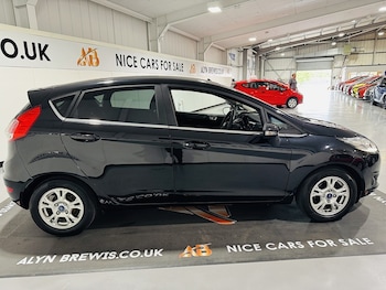 Used Ford Fiesta 2015 for sale - 75597487: Photo