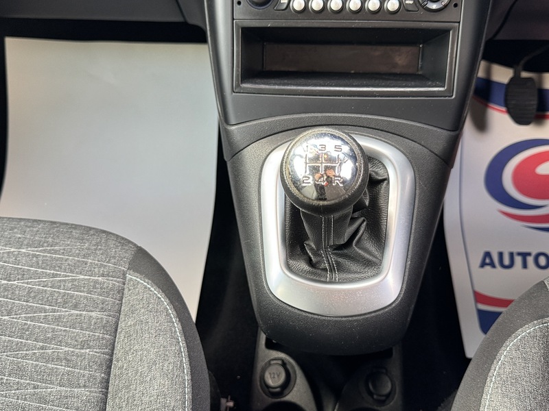 Used Citroen C3 Picasso 2016 for sale - 76392281: Photo 42